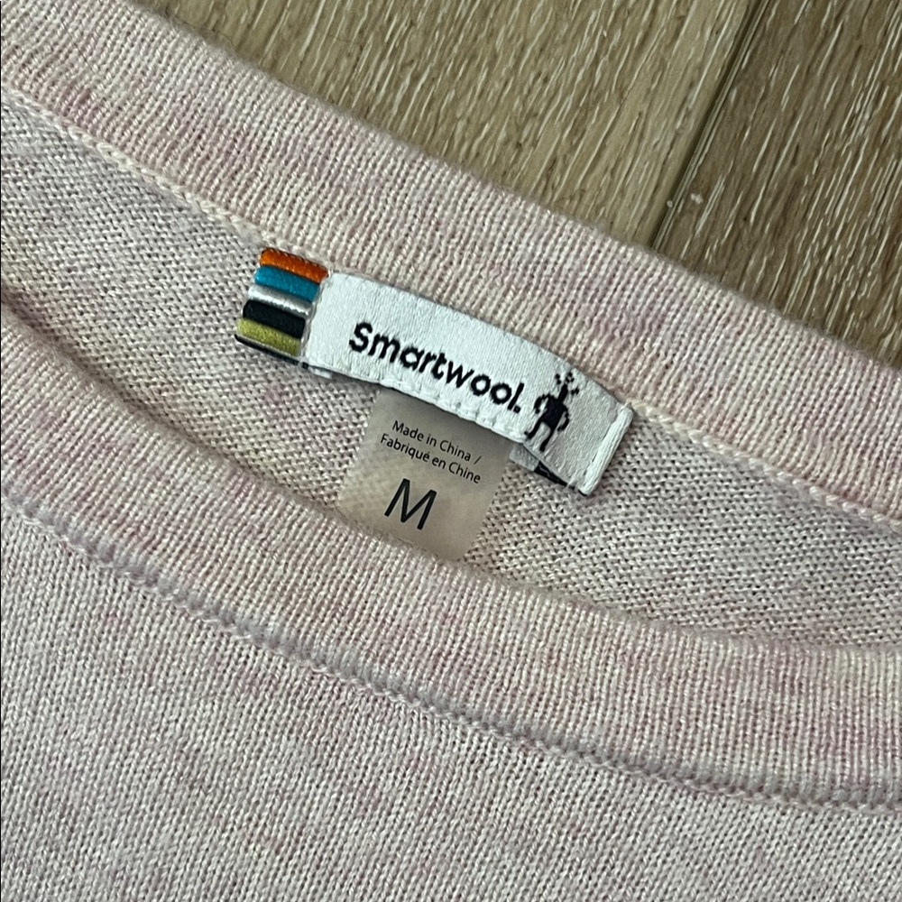 Smartwool ~ soft pink, wool blend sweater, base layer, size M - Picture 4 of 14